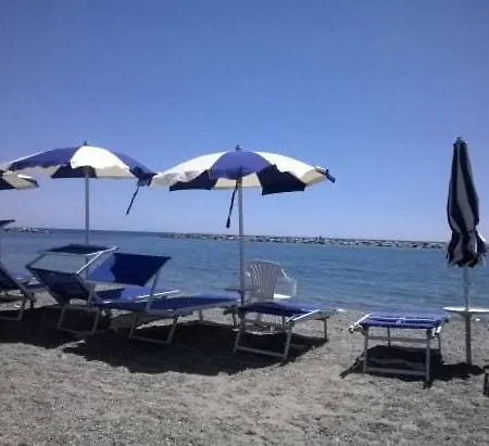 Casa Lorena, 50 Meters From The Sea *